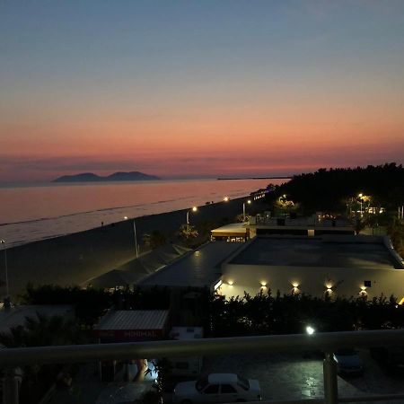Corazon Guest House Vlore Ngoại thất bức ảnh