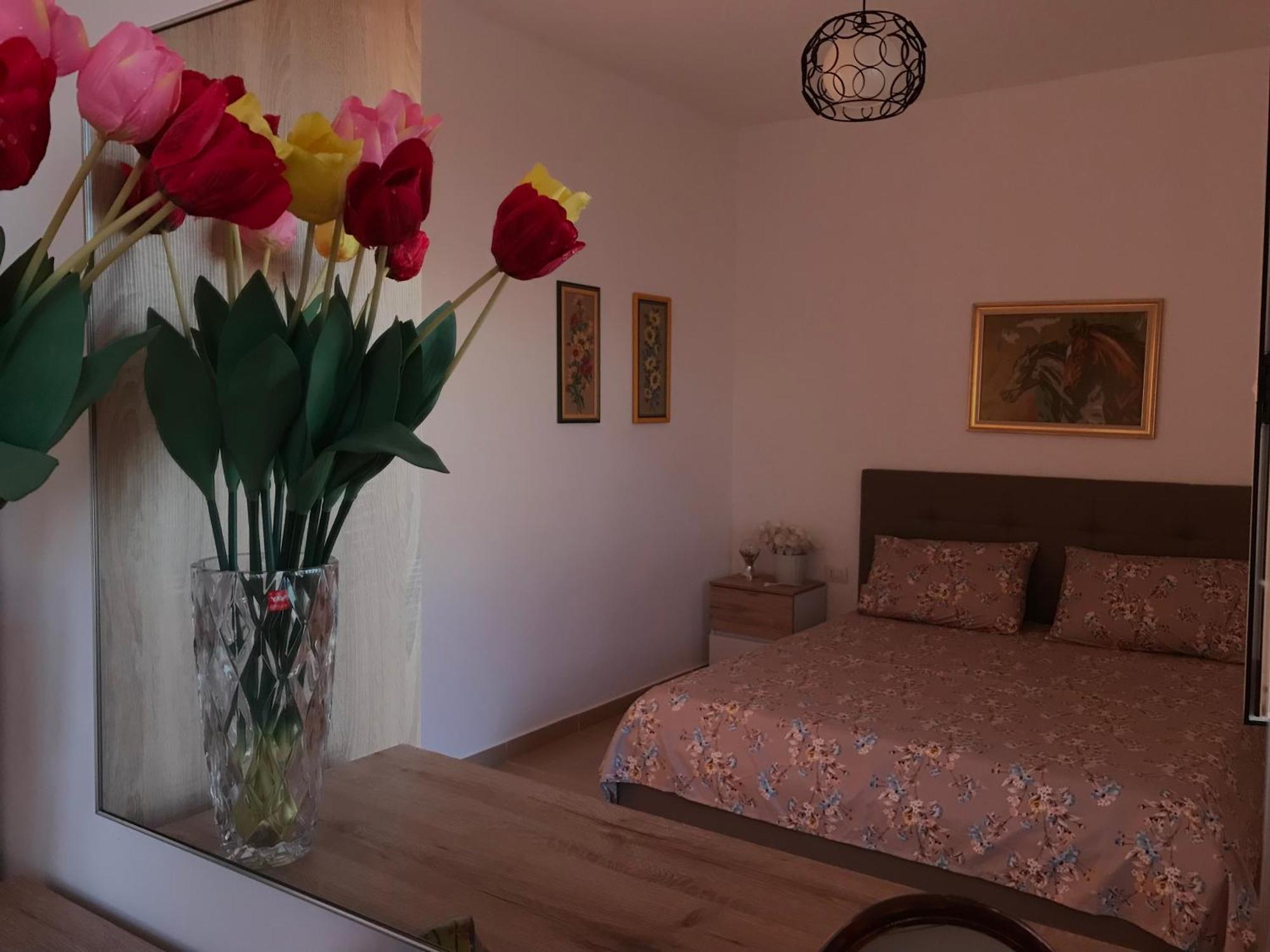 Corazon Guest House Vlore Ngoại thất bức ảnh