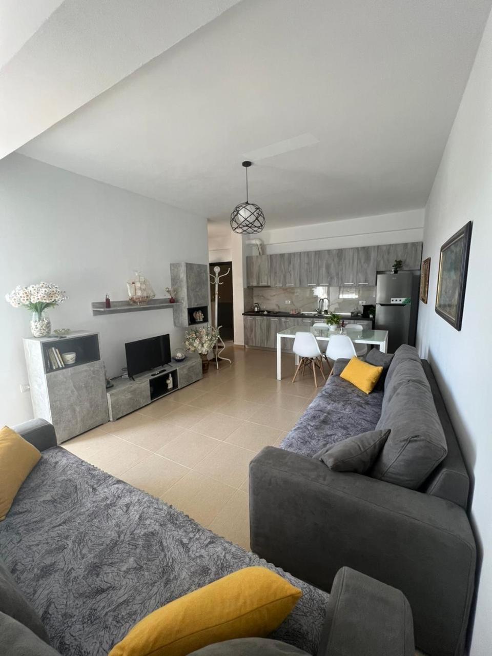Corazon Guest House Vlore Ngoại thất bức ảnh