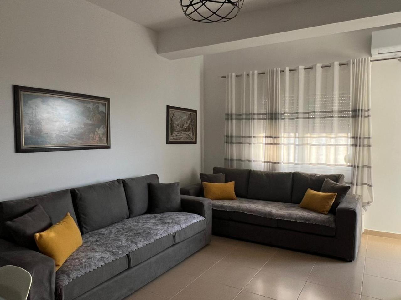 Corazon Guest House Vlore Ngoại thất bức ảnh